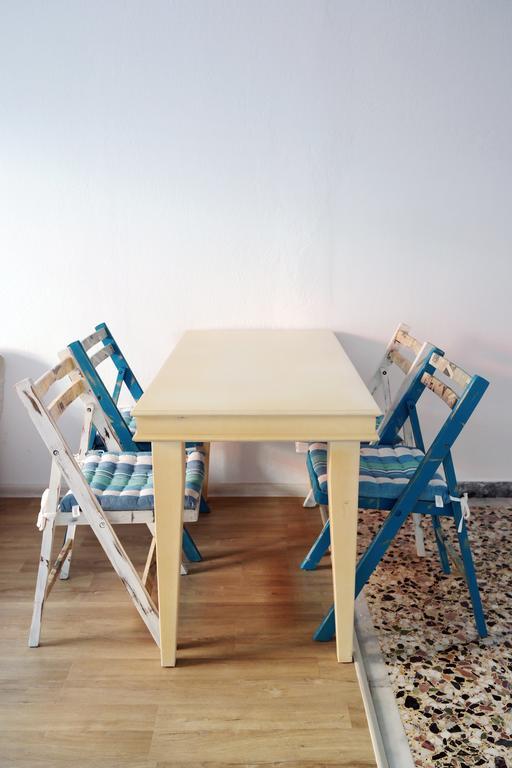 Holiday Apartment Sombrero Néa Péramos Dış mekan fotoğraf